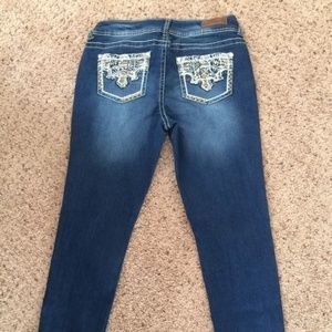 New Wallflower Curvy Bling Whiskered Denim Size 11